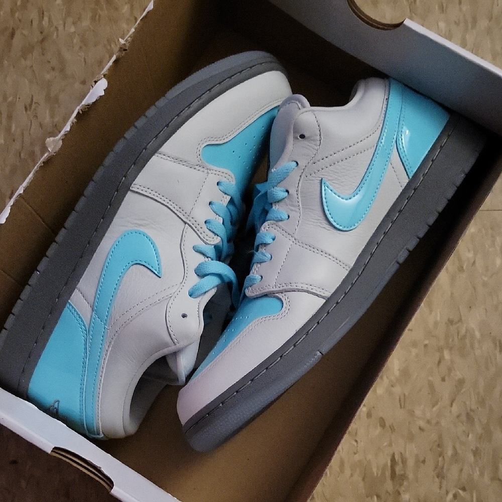 Jordan Women's White and Light Blue Sneakers
